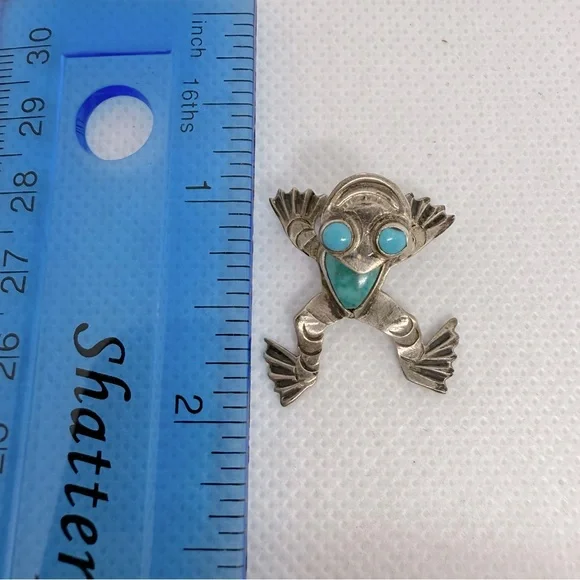 Vintage Navajo Silver And Turquoise Frog Brooch Pin. Fred Harvey Era
